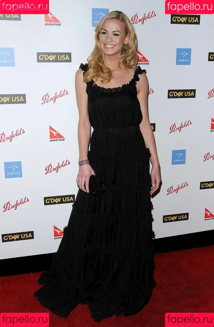 Yvonne Strahovski Onlyfans Photo Gallery 