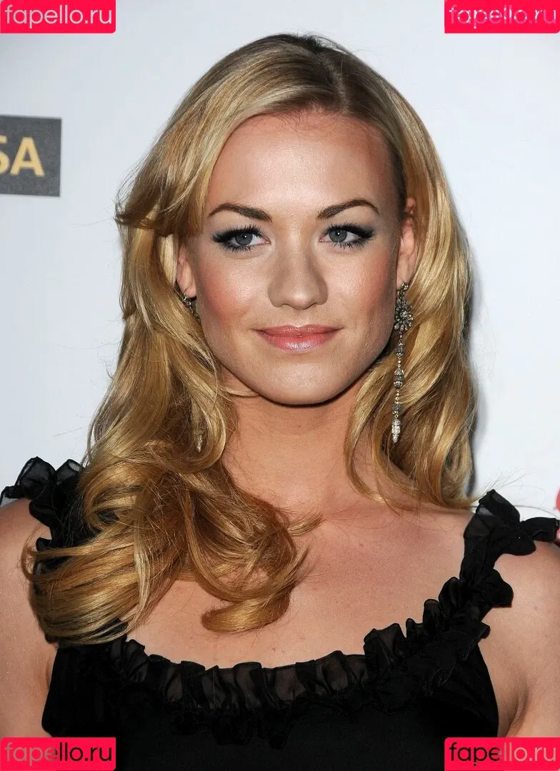 Yvonne Strahovski Onlyfans Photo Gallery 