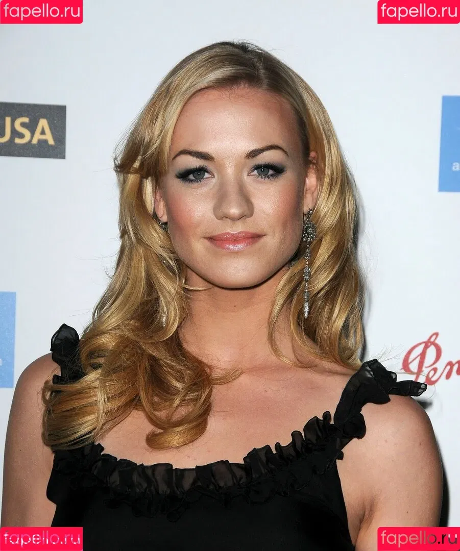 Yvonne Strahovski Onlyfans Photo Gallery 