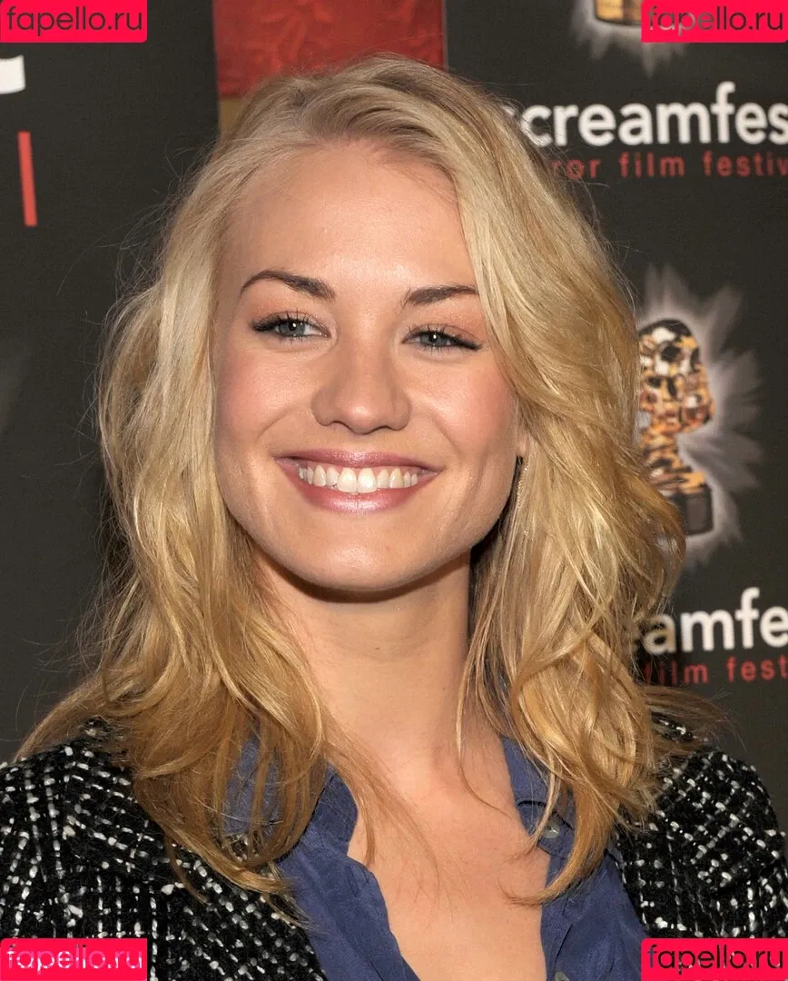 Yvonne Strahovski Onlyfans Photo Gallery 