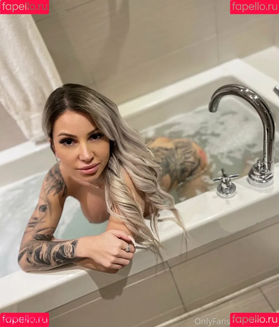 Laurence Duchesne Onlyfans Photo Gallery 