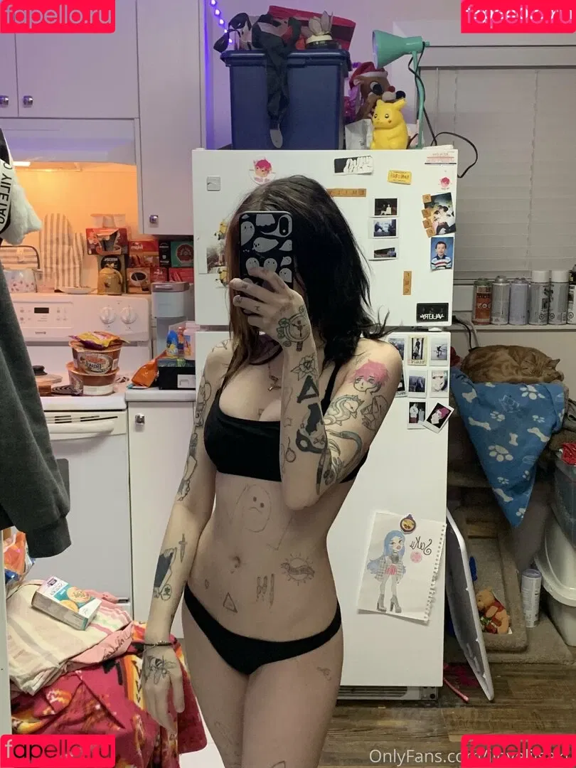 ilovelilsaku Onlyfans Photo Gallery 