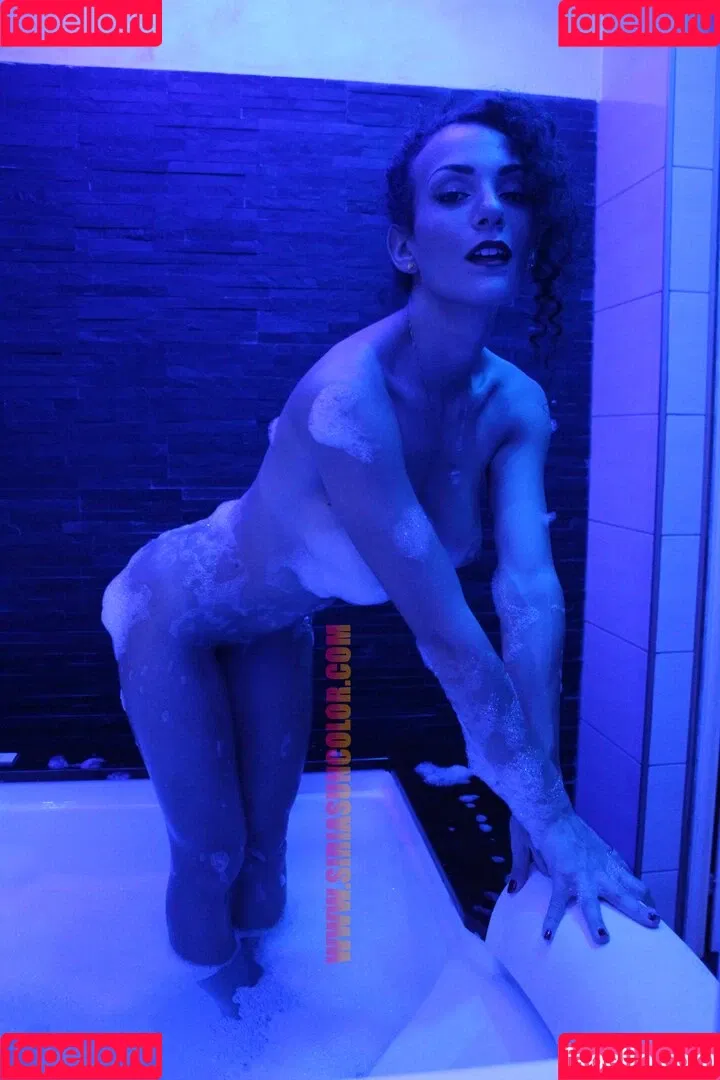 SIRISUNCOLOR Onlyfans Photo Gallery 
