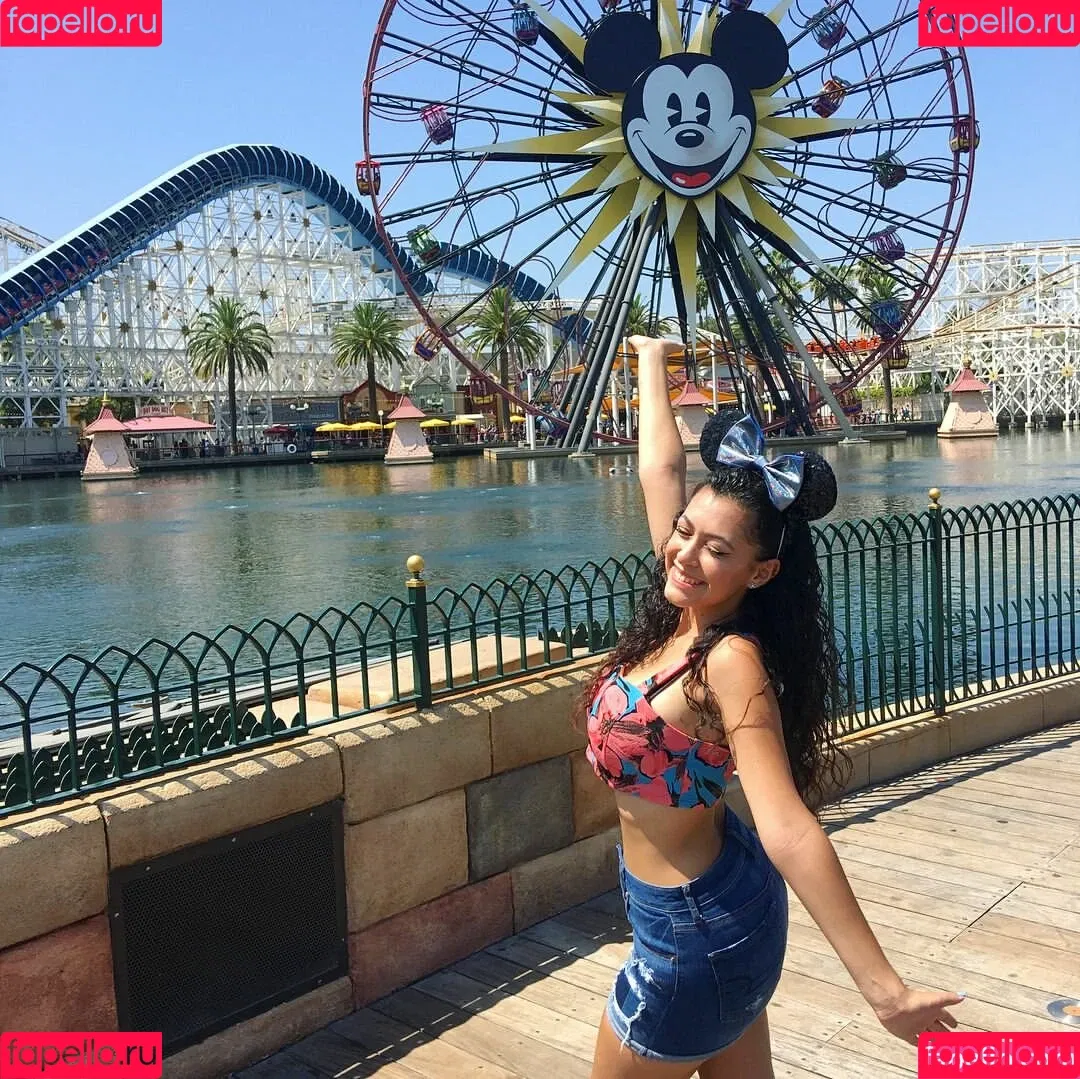 Victoria Domenech Onlyfans Photo Gallery 