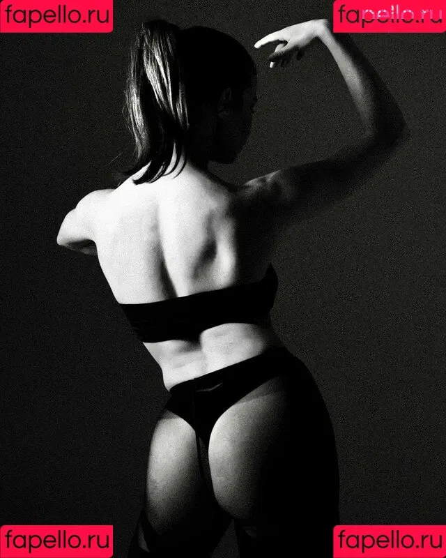 Violetta Komyshan Onlyfans Photo Gallery 