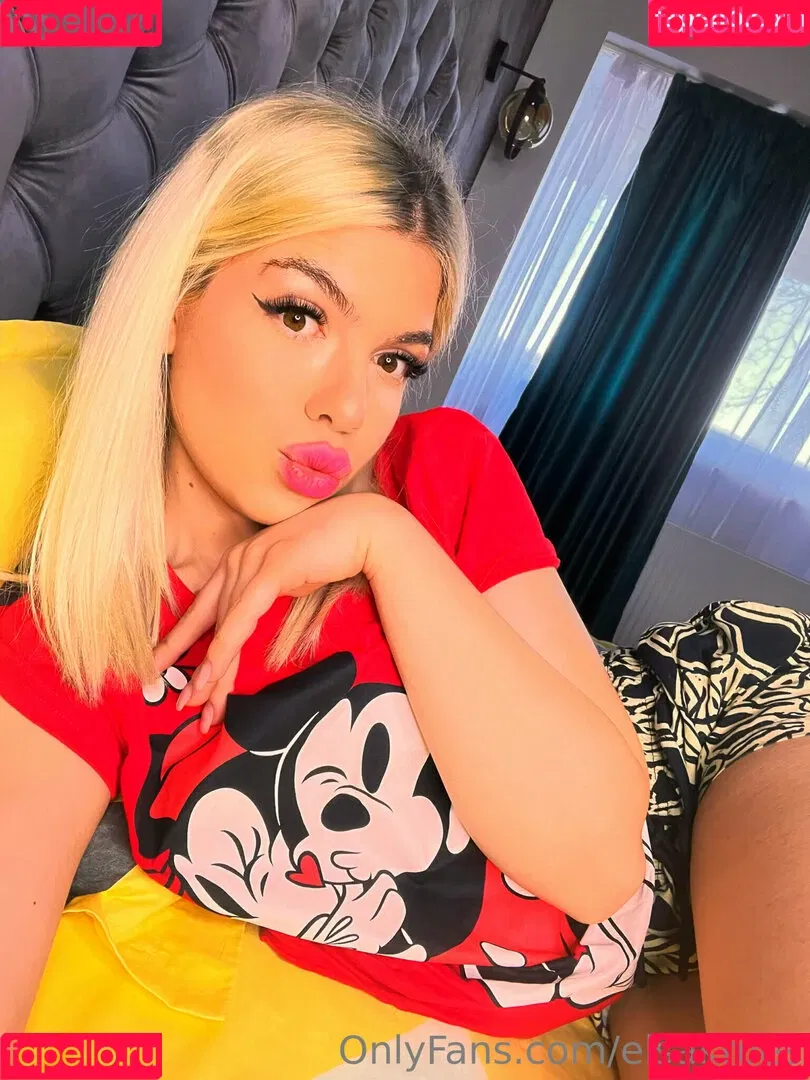 elsakroes Onlyfans Photo Gallery 