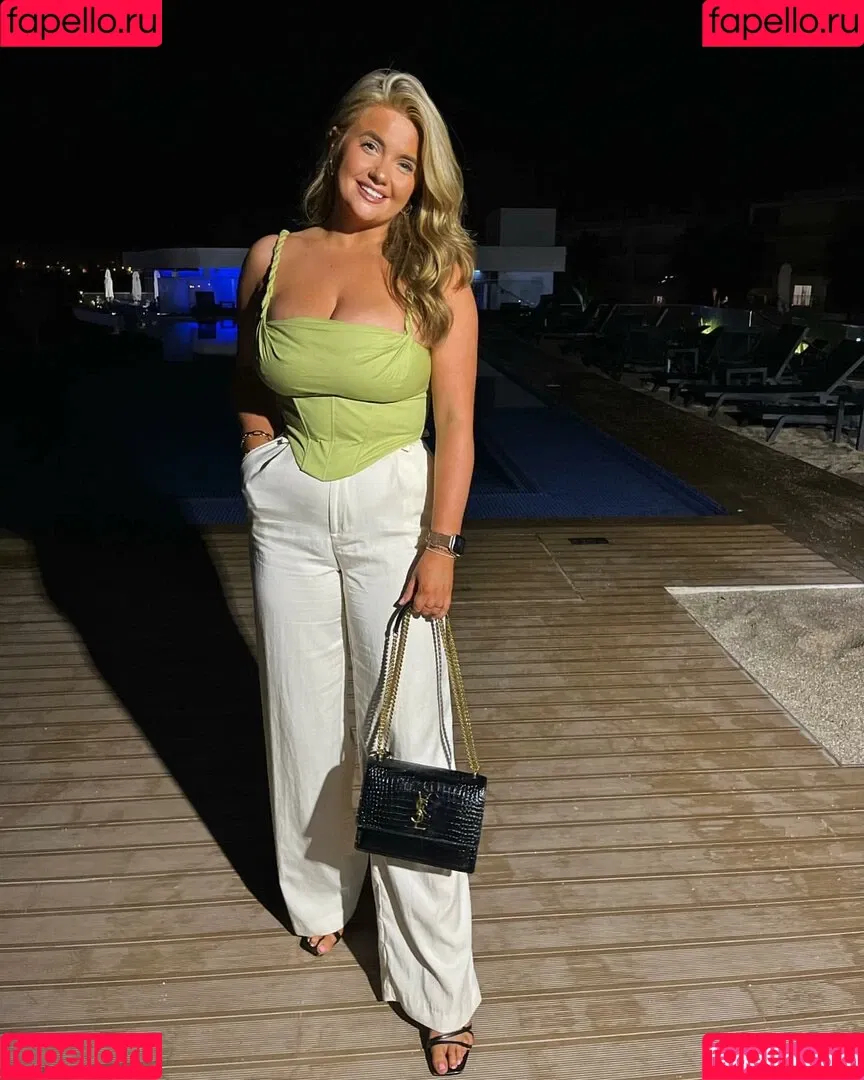 Emily Mather Onlyfans Photo Gallery 