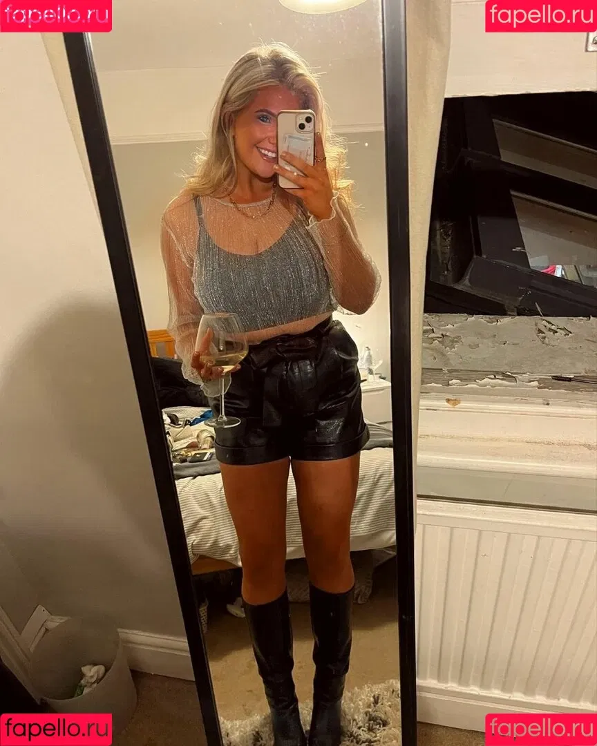 Emily Mather Onlyfans Photo Gallery 
