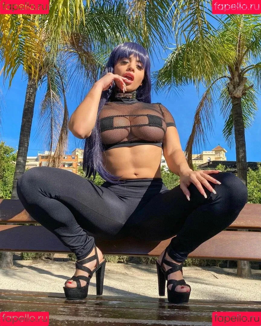 Sara Retali Onlyfans Photo Gallery 