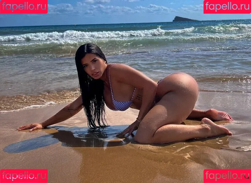 Sara Retali Onlyfans Photo Gallery 