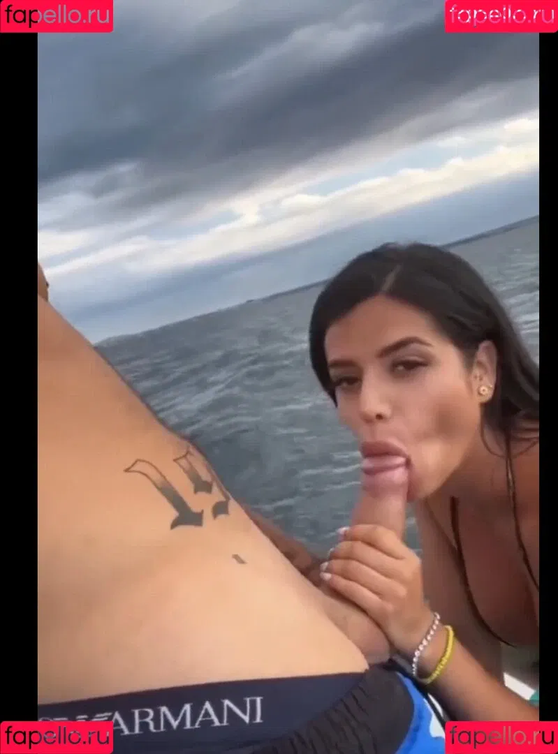 Sara Retali Onlyfans Photo Gallery 