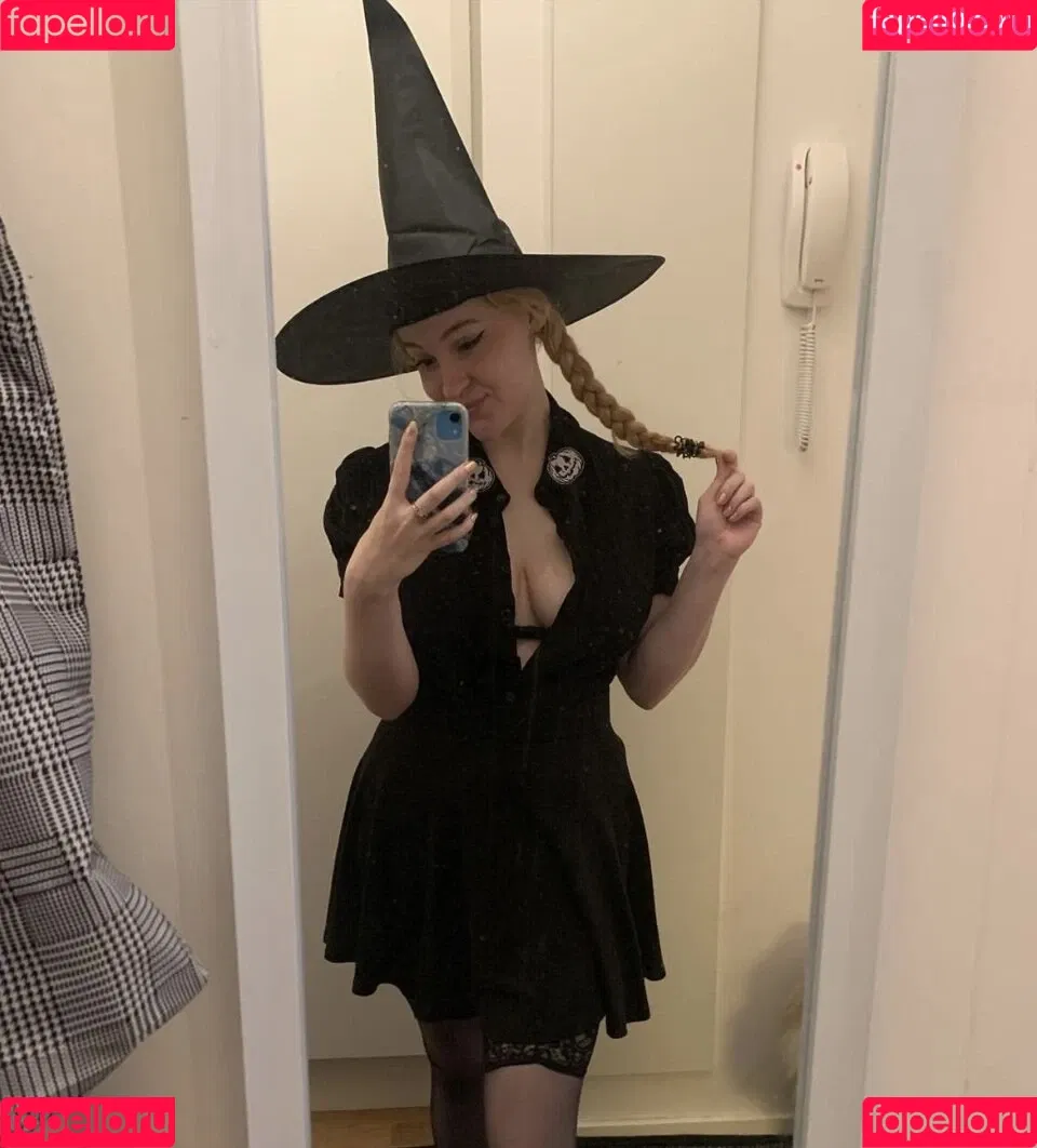 Amadani Onlyfans Photo Gallery 