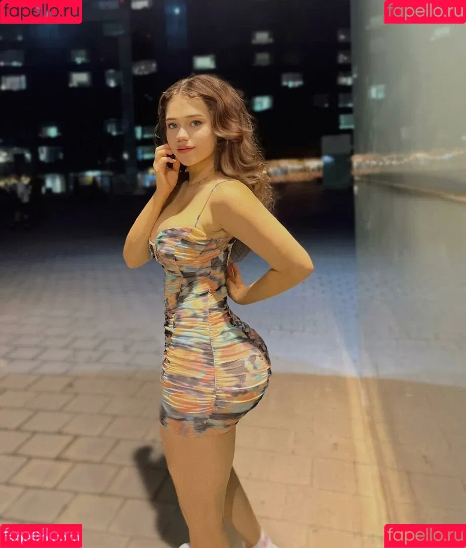jasmin.reyeshn Onlyfans Photo Gallery 