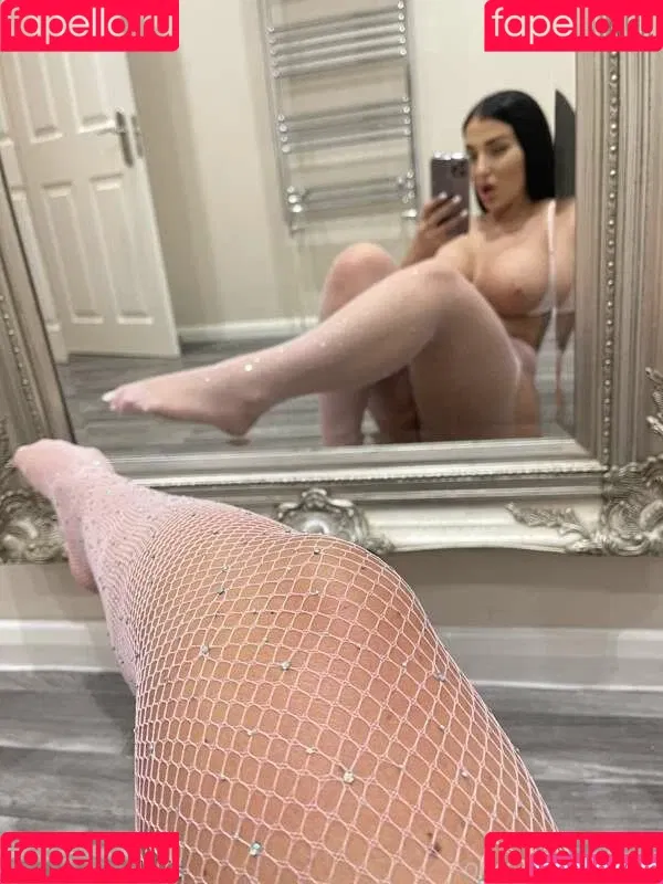Annie Mae Onlyfans Photo Gallery 