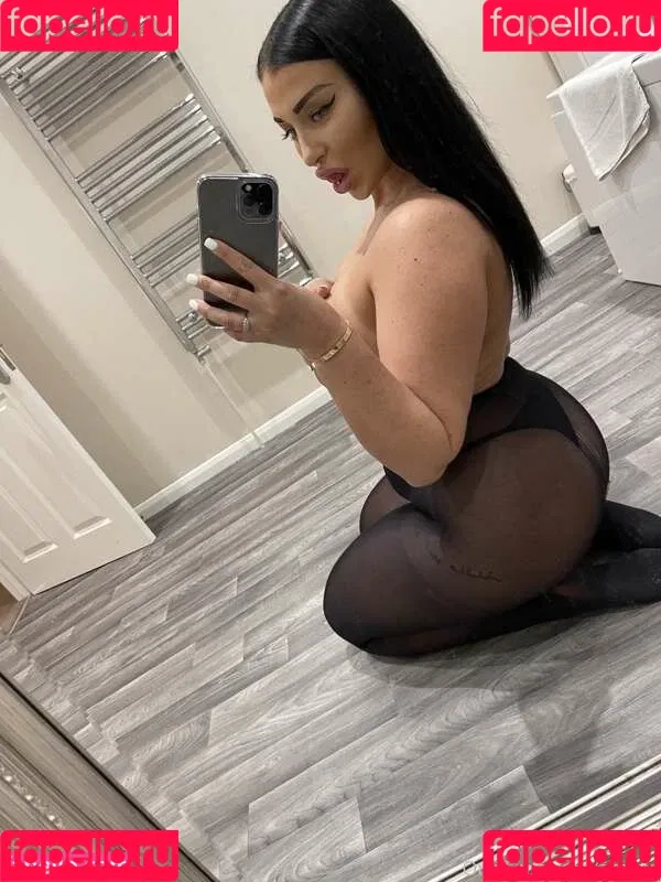 Annie Mae Onlyfans Photo Gallery 