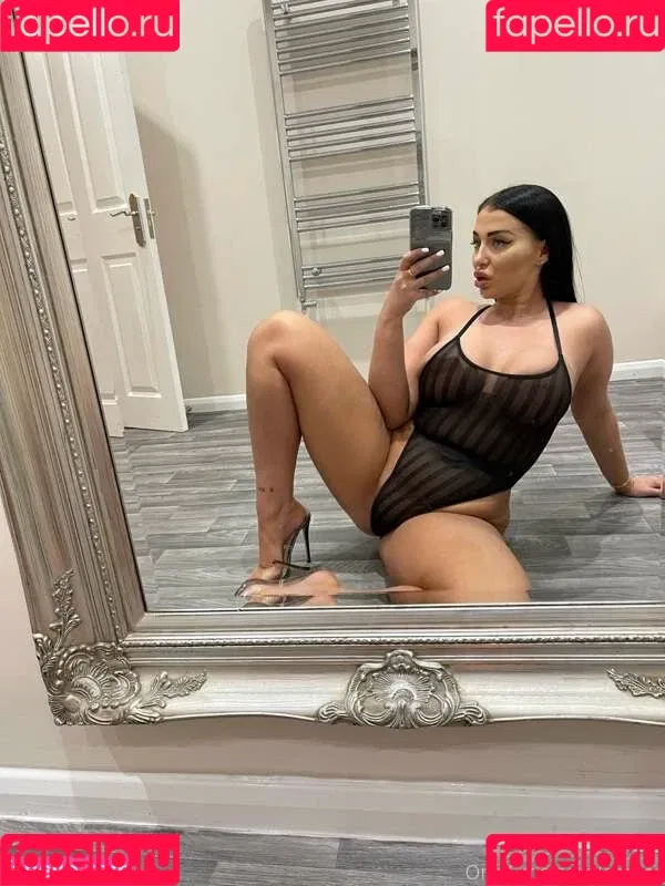 Annie Mae Onlyfans Photo Gallery 