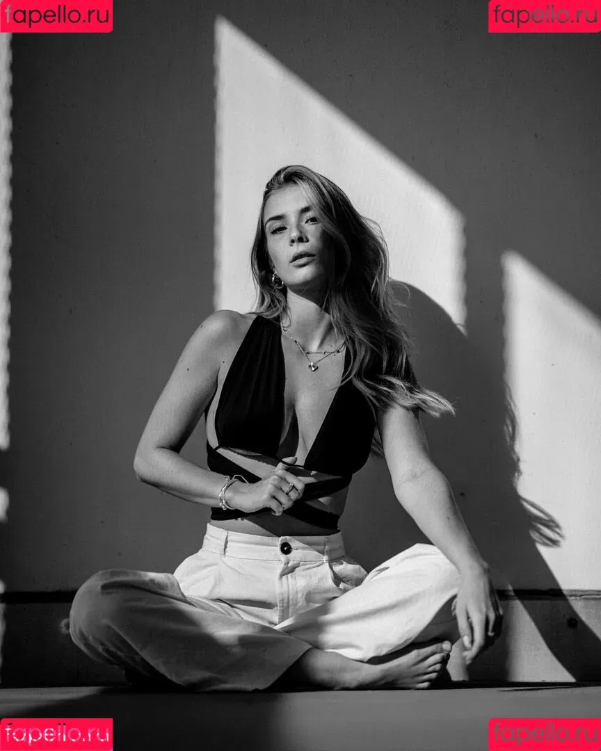 Paula Doeringer Onlyfans Photo Gallery 