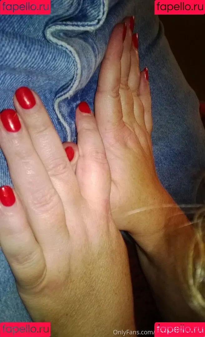 theloungeroom Onlyfans Photo Gallery 