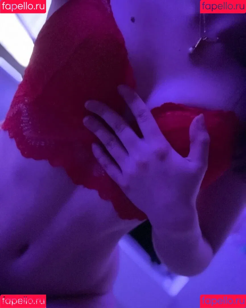 emma.em Onlyfans Photo Gallery 