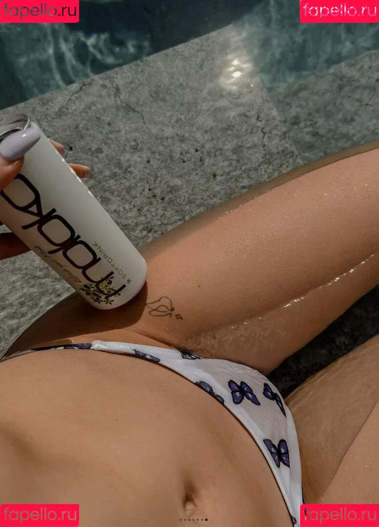 laura__pkr Onlyfans Photo Gallery 