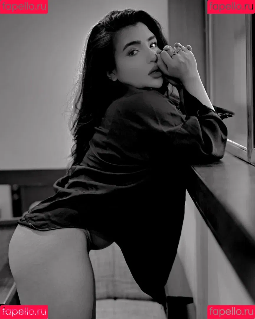 Aaditi Kohli Onlyfans Photo Gallery 