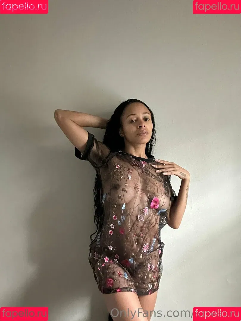 Anya Ivy Onlyfans Photo Gallery 