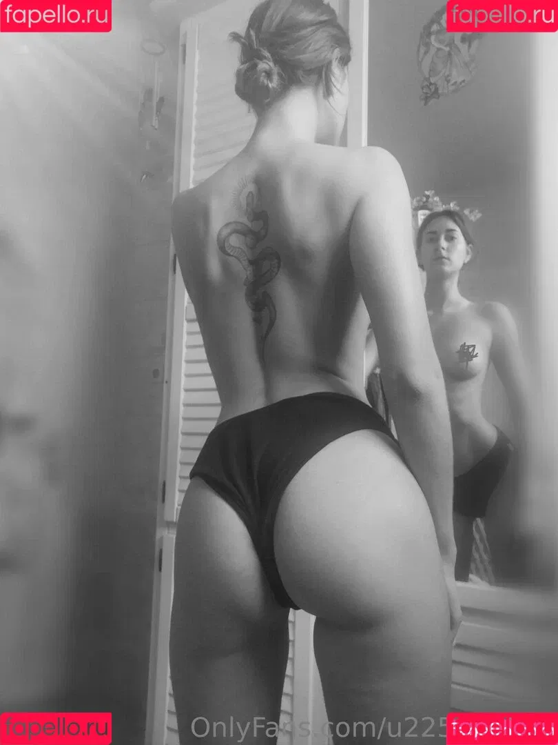 camomilleee Onlyfans Photo Gallery 