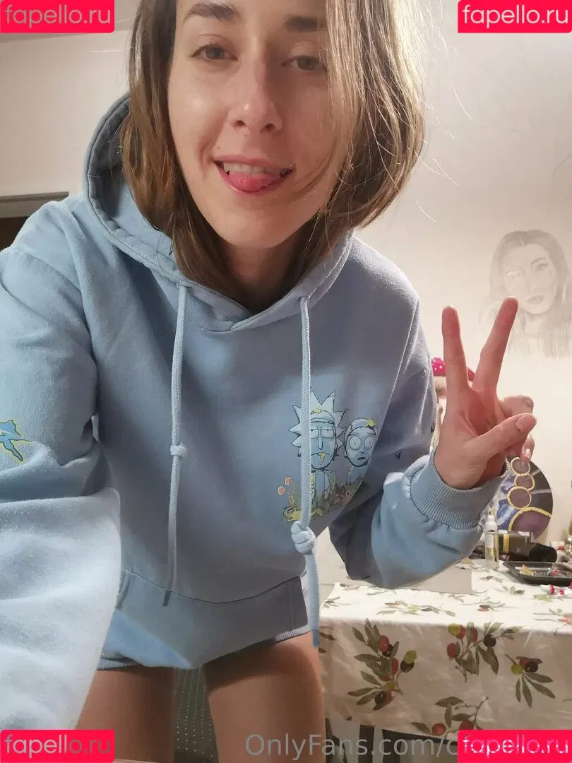 camomilleee Onlyfans Photo Gallery 