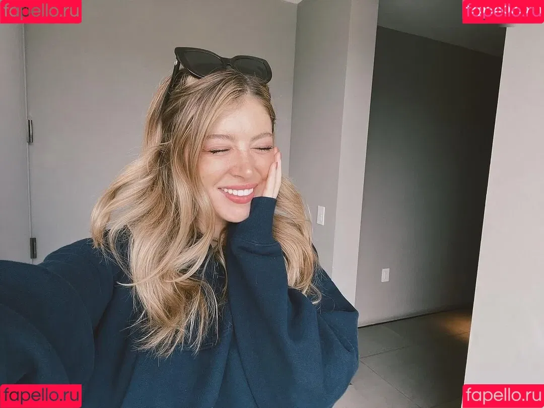Chrissy Costansa Onlyfans Photo Gallery 