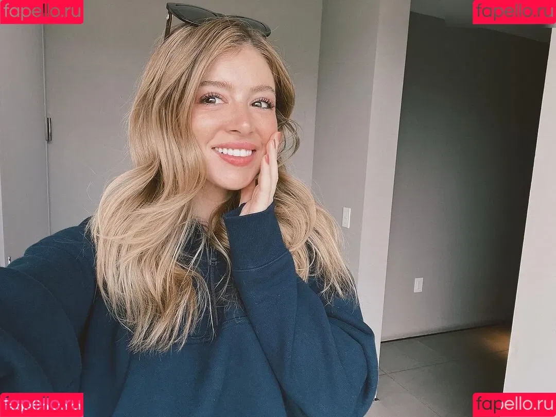 Chrissy Costansa Onlyfans Photo Gallery 