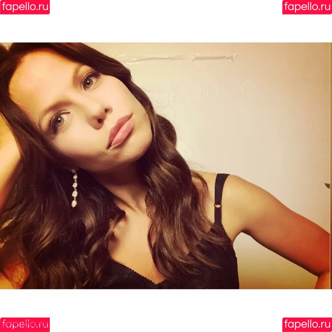 Tammin Sursok Onlyfans Photo Gallery 