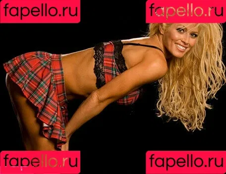 WWE Torrie Wilson Onlyfans Photo Gallery 