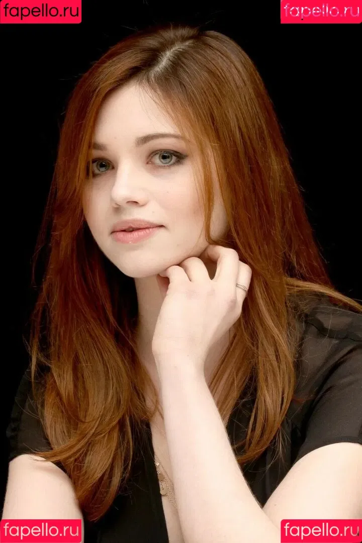 India Eisley Onlyfans Photo Gallery 