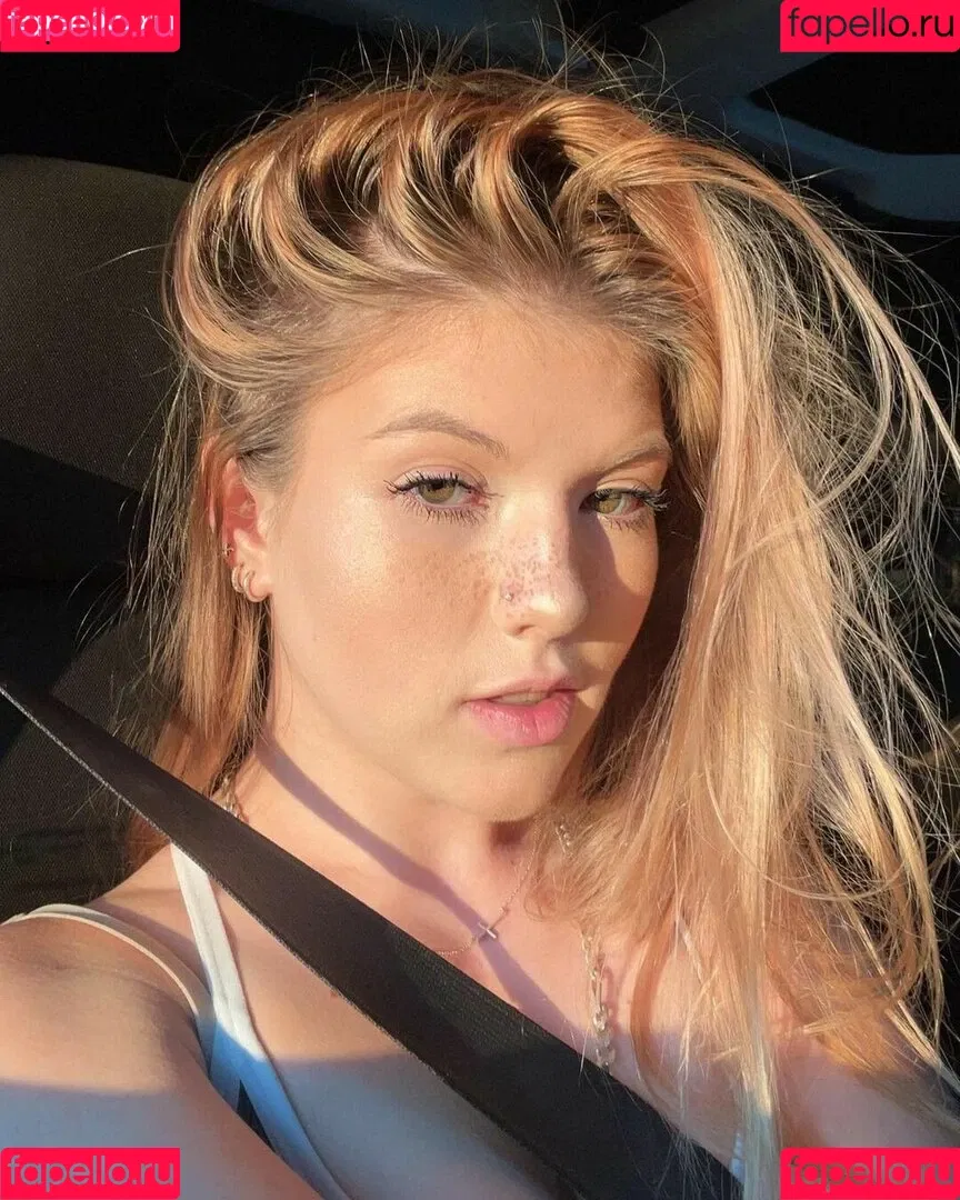 Elsuzannee Onlyfans Photo Gallery 