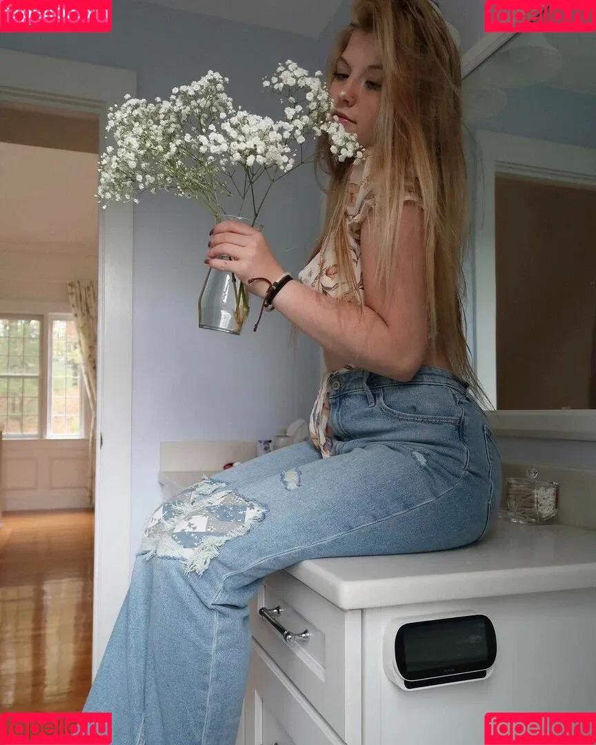 Elsuzannee Onlyfans Photo Gallery 