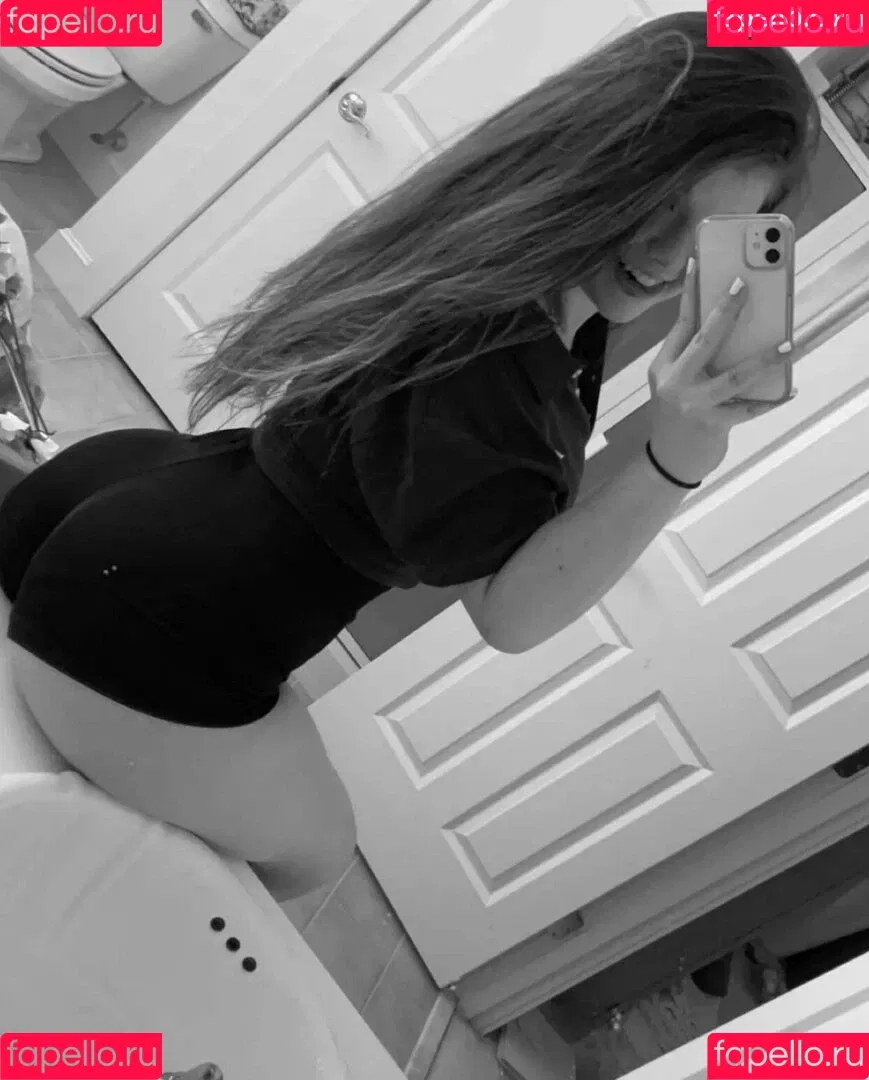 Elsuzannee Onlyfans Photo Gallery 