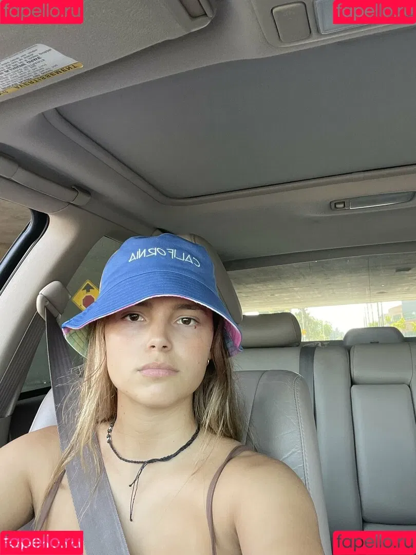 Inde Navarrette Onlyfans Photo Gallery 