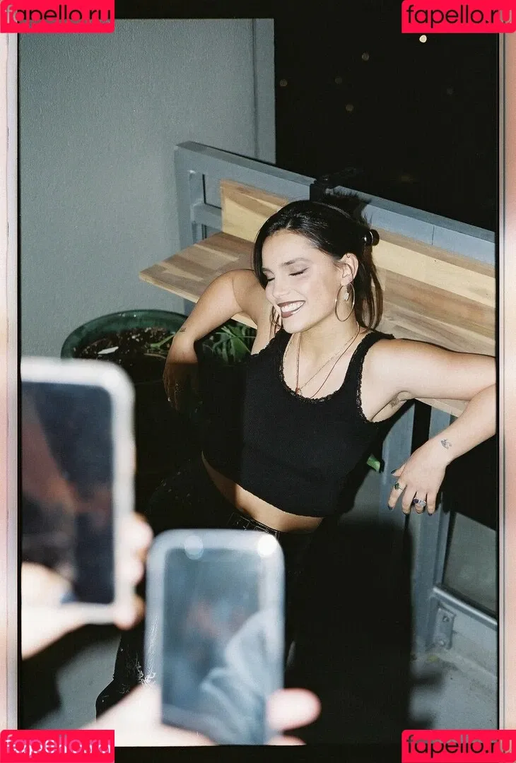 Inde Navarrette Onlyfans Photo Gallery 