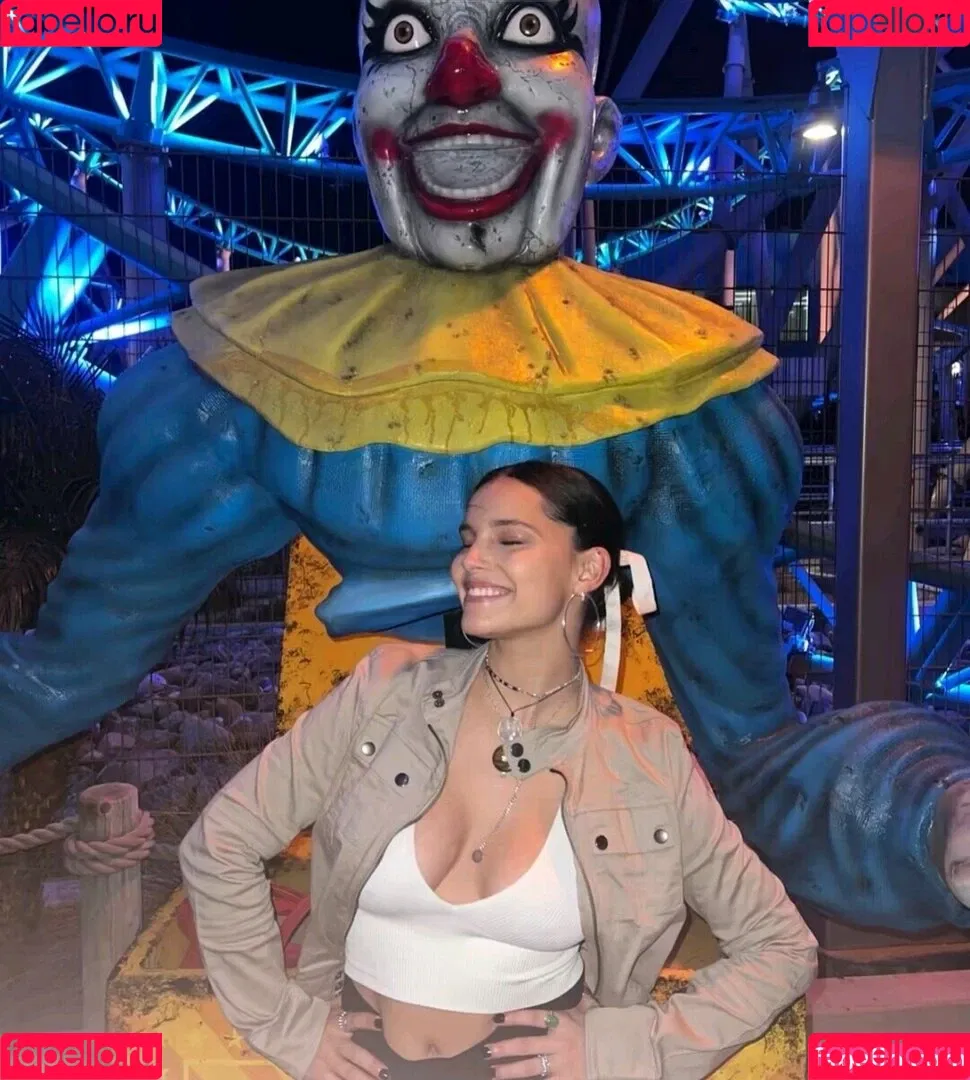 Inde Navarrette Onlyfans Photo Gallery 