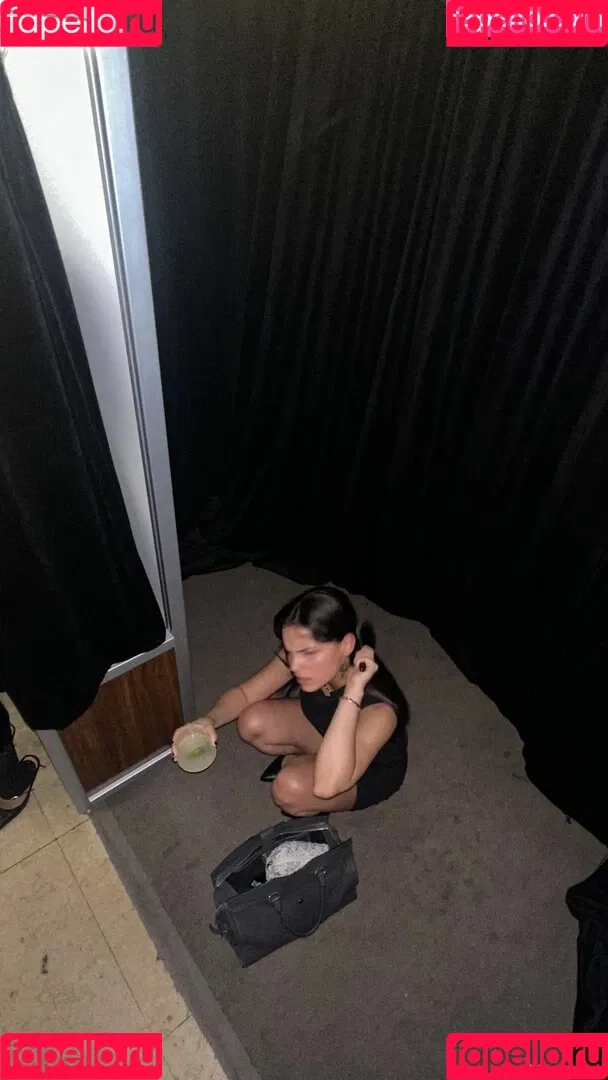 Inde Navarrette Onlyfans Photo Gallery 