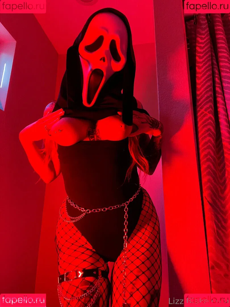 Lizzi Blake Onlyfans Photo Gallery 