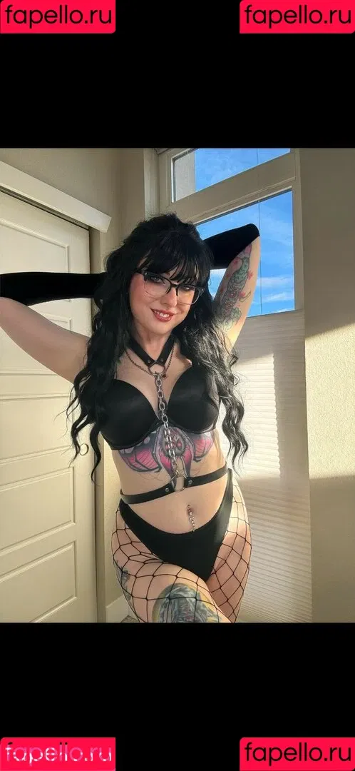 Lizzi Blake Onlyfans Photo Gallery 