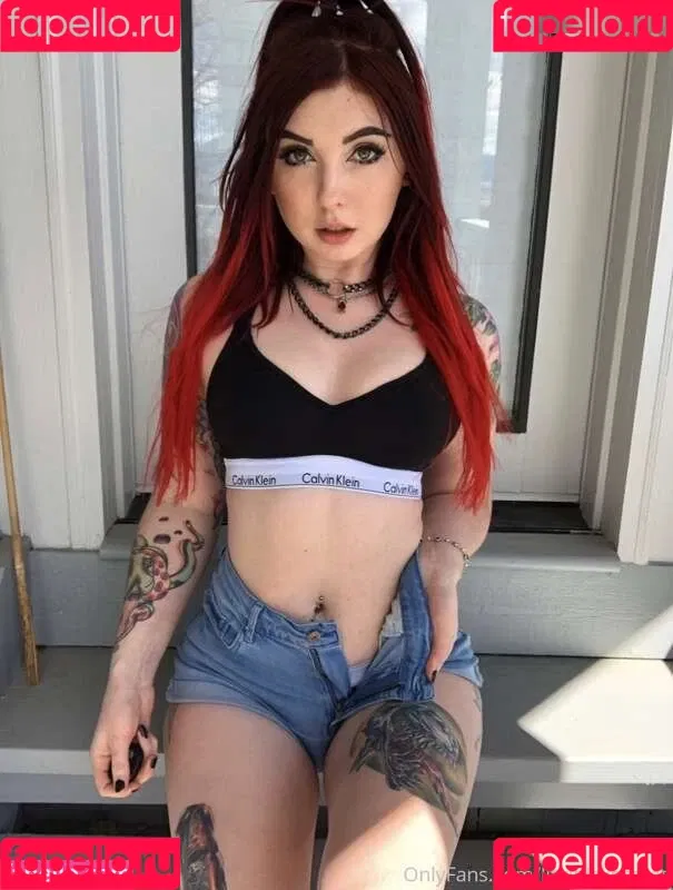 Lizzi Blake Onlyfans Photo Gallery 