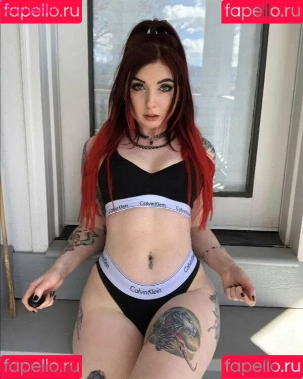 Lizzi Blake Onlyfans Photo Gallery 