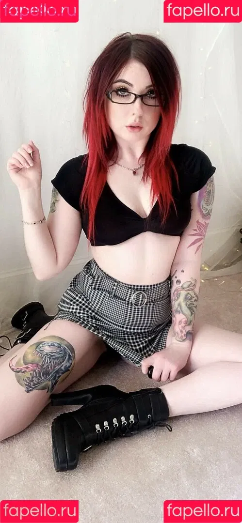 Lizzi Blake Onlyfans Photo Gallery 