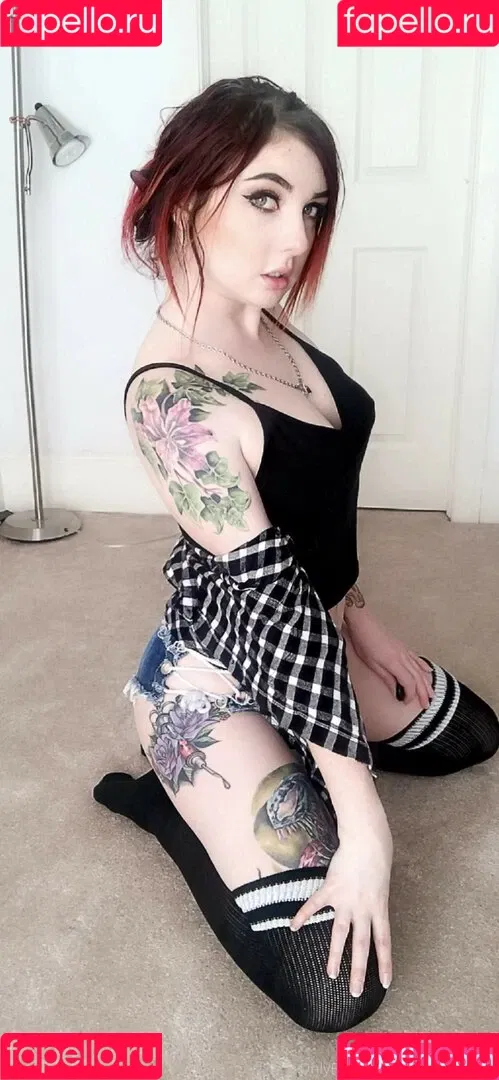Lizzi Blake Onlyfans Photo Gallery 