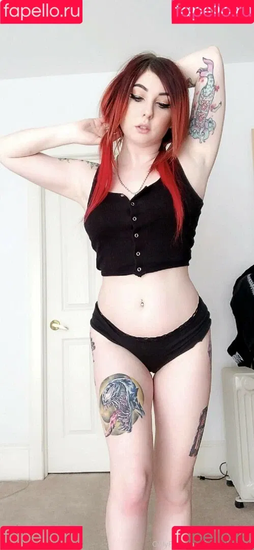 Lizzi Blake Onlyfans Photo Gallery 