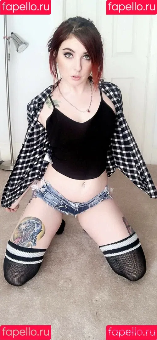 Lizzi Blake Onlyfans Photo Gallery 