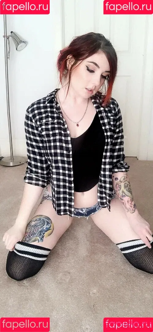 Lizzi Blake Onlyfans Photo Gallery 