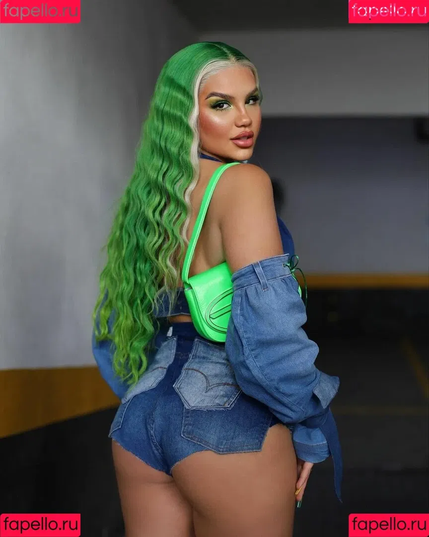 Vivi Wanderley Onlyfans Photo Gallery 